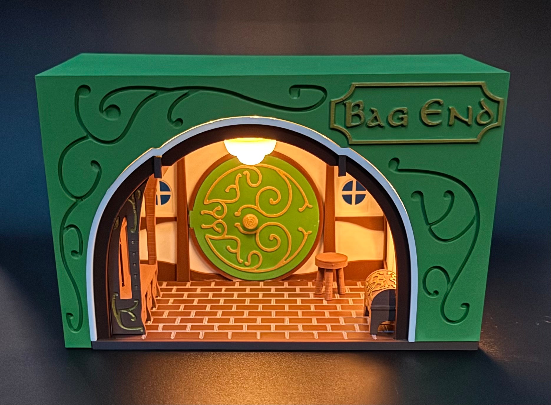 Bookshelf Decorations