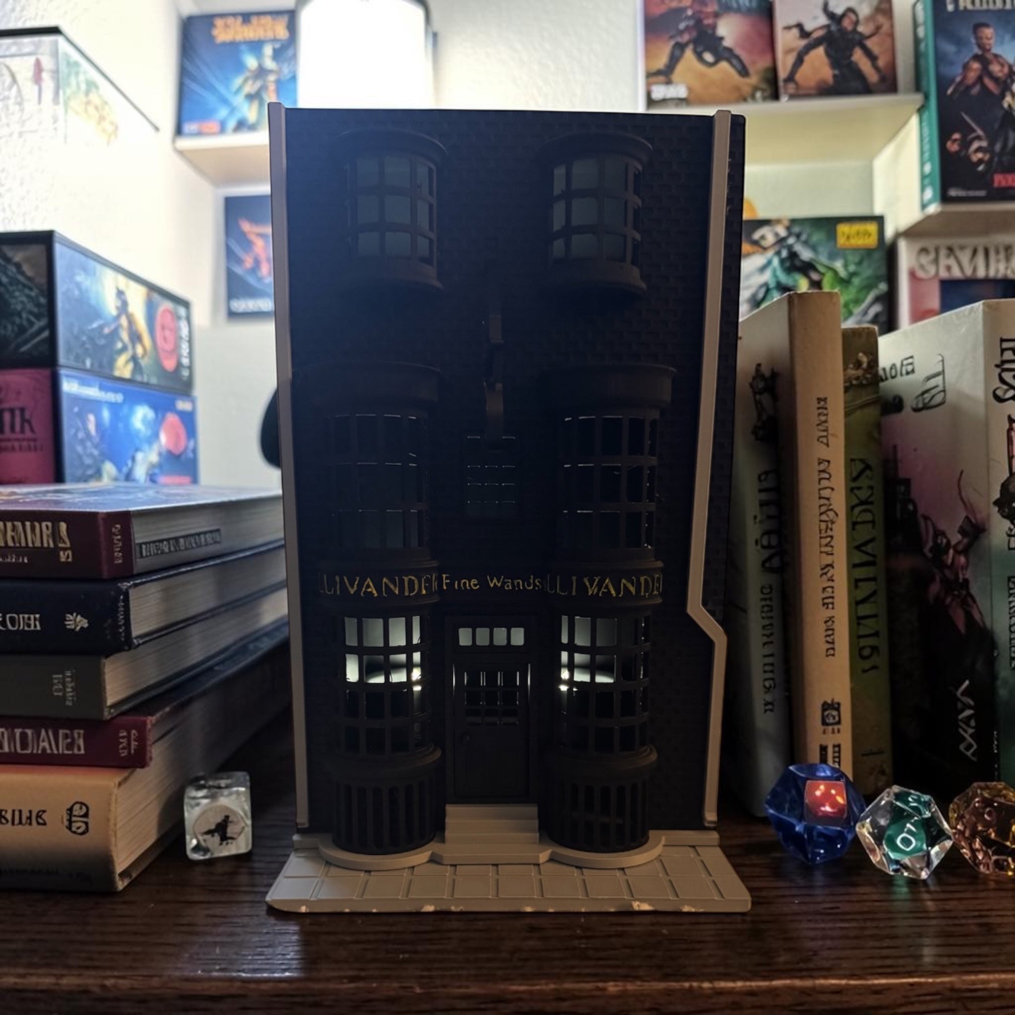 3D printed themed bookshelf decoration