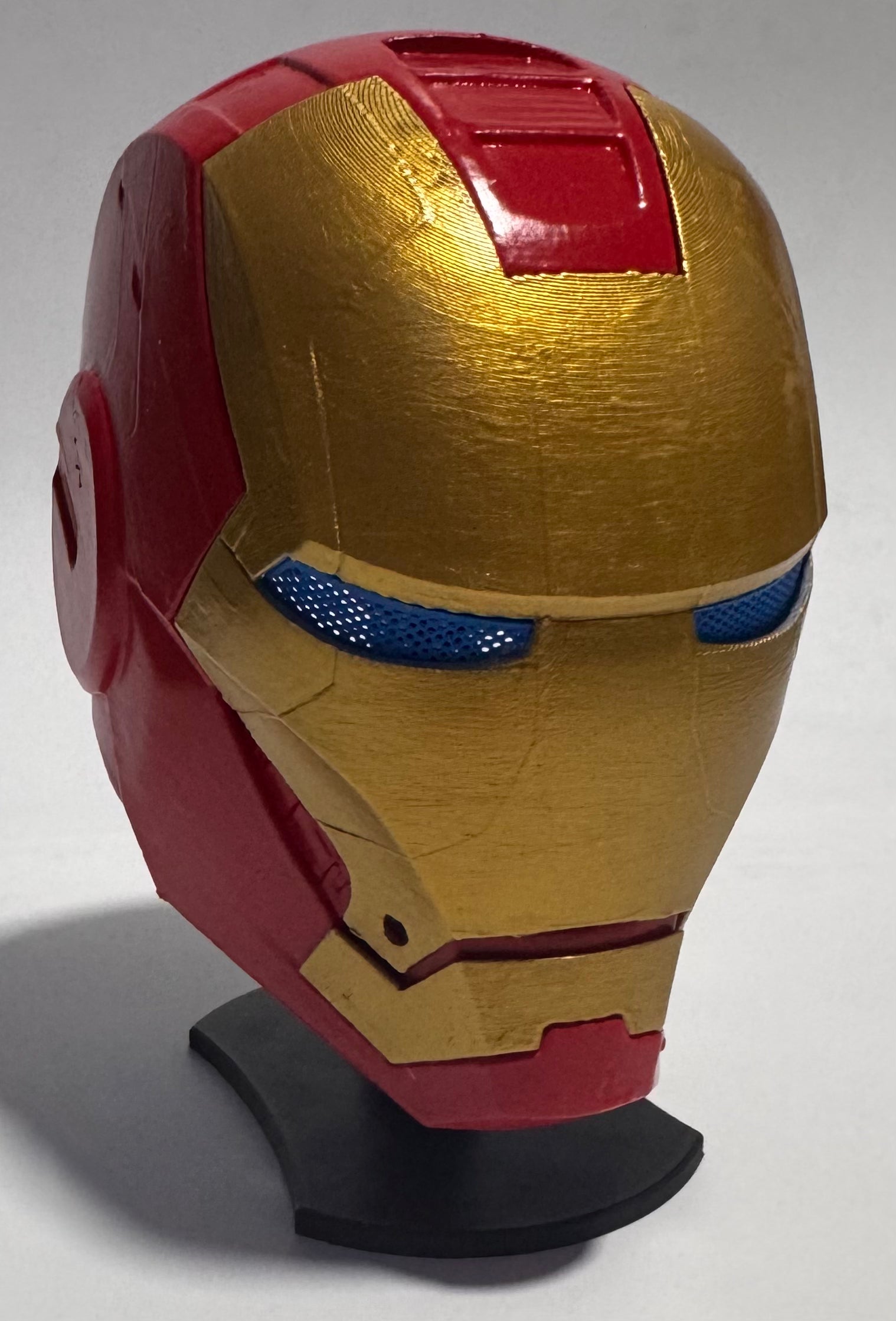 Mini desktop helmet with stand