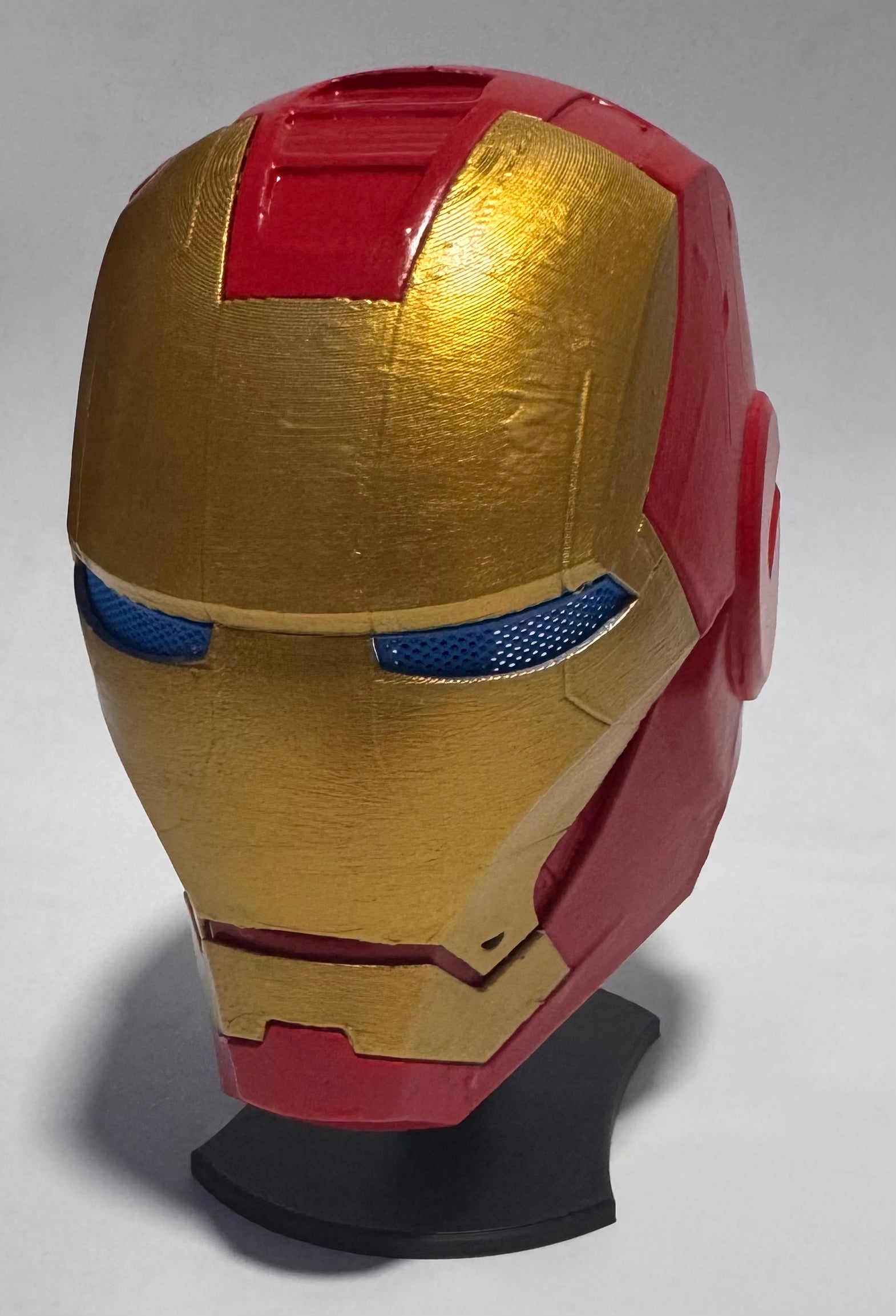 Mini desktop helmet with stand