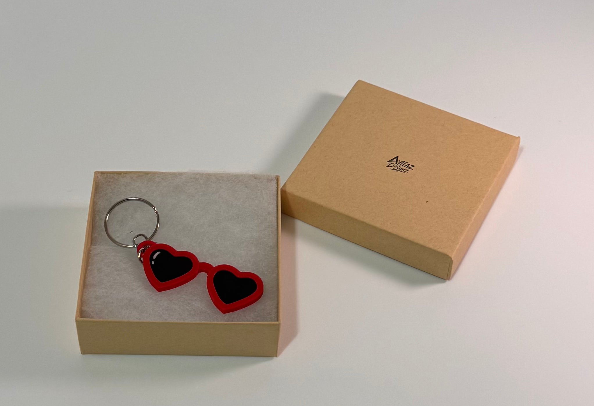 Taylor Swift sunglass keychain